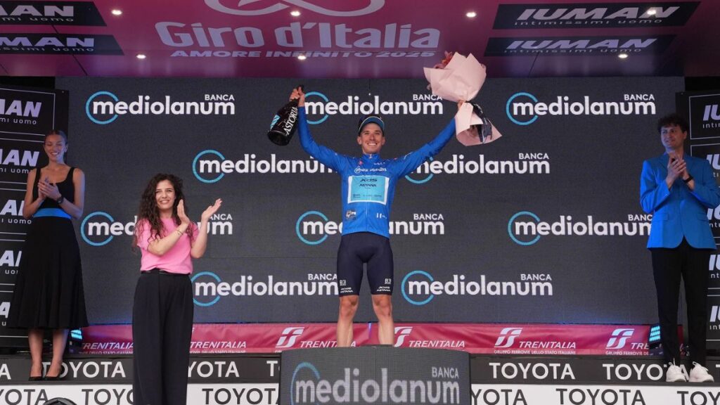 Lorenzo Fortunato in maglia azzurra