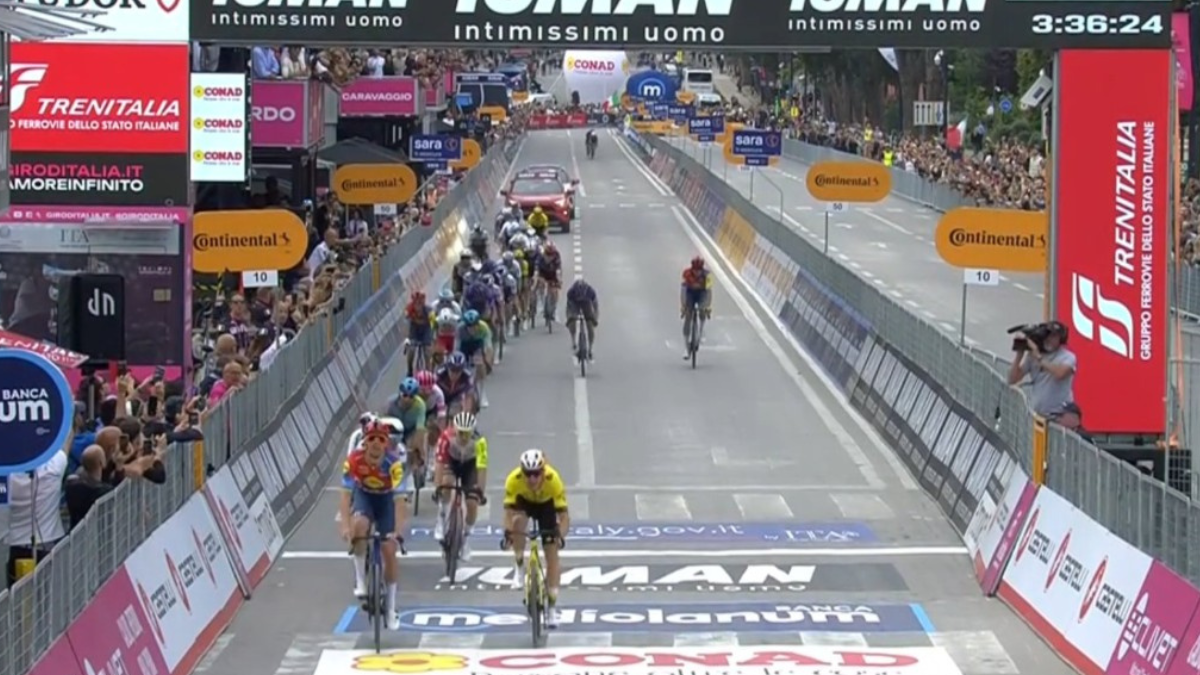 Mads Pedersen prima tappa Giro d'Italia